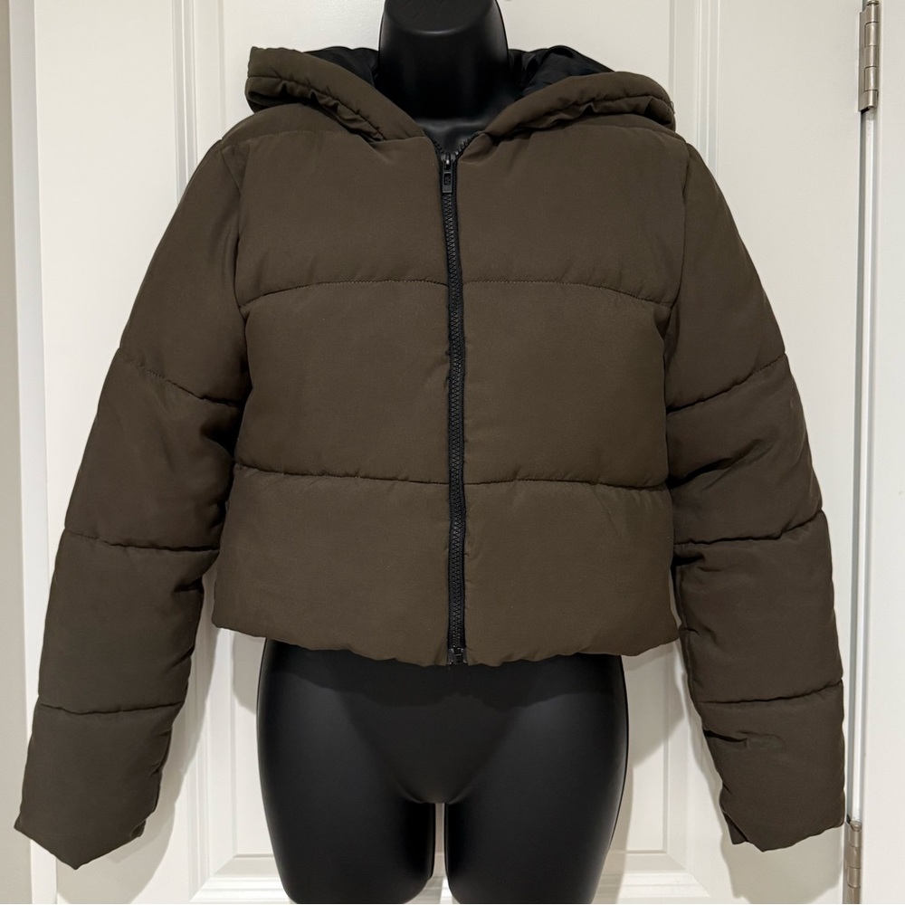 PrettyLittleThing Cropped Puffer Jacket
